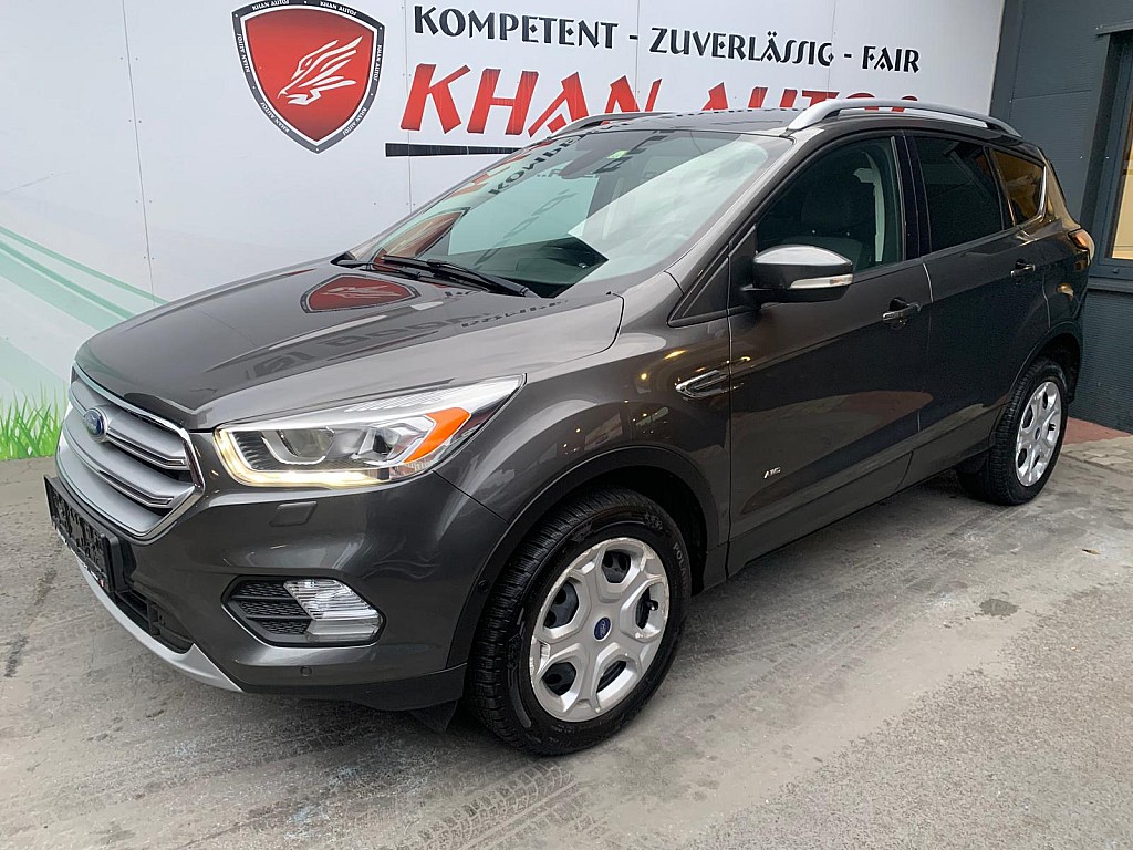 Ford Kuga Titanium Kuga Titanium 2,0 TDCI AWD *Navi*LED*AHK*