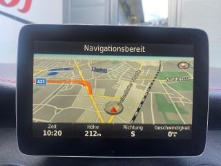 Mercedes-Benz GLA 45 AMG Aut. *Navi*RFKamera*Bi-Xenon*