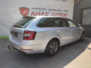 Skoda Octavia Combi 1,6 TDI DSG *Navi*RFKamera*Abstandstempomat*