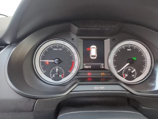 Skoda Octavia Combi 1,6 TDI DSG *Navi*RFKamera*Abstandstempomat*