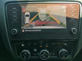Skoda Octavia Combi 1,6 TDI DSG *Navi*RFKamera*Abstandstempomat*