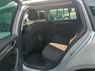 Skoda Octavia Combi 1,6 TDI DSG *Navi*RFKamera*Abstandstempomat*