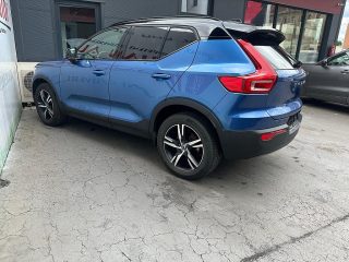 Volvo XC40 B4 AWD R-Design Geartronic *LED*Navi*Abstandstempomat*