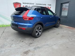 Volvo XC40 B4 AWD R-Design Geartronic *LED*Navi*Abstandstempomat*