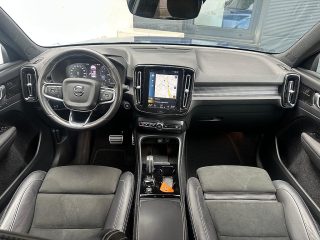 Volvo XC40 B4 AWD R-Design Geartronic *LED*Navi*Abstandstempomat*