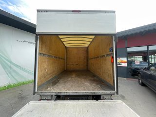 IVECO Daily 35S16 4100 *Kofferaufbau mit Ladebordwand*