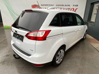 Ford Grand C-MAX Titanium 1,5 TDCi *Tempomat*Bluetooth*PDC*