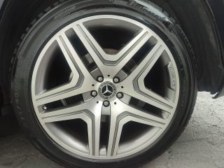 Mercedes-Benz GL 350 BlueTEC 4MATIC Aut. *AMG-Line*7-Sitzer*Navi*Schiebedach*