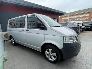 VW T5 Kombi 1,9 TDI Economy D-PF *9-Sitzer*Klima*Radio*AHK*