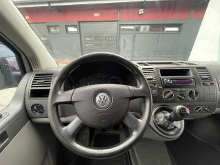 VW T5 Kombi 1,9 TDI Economy D-PF *9-Sitzer*Klima*Radio*AHK*