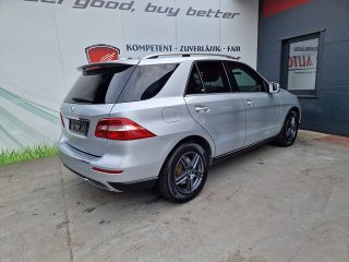Mercedes-Benz ML 350 BlueTEC 4MATIC Aut. *Panorama*Navi*AHK*