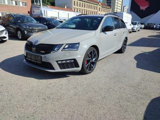 Skoda Octavia Combi RS 2,0 TDI 4x4 DSG *Digitales Cockpit*Navi*Alcantara*Canton*