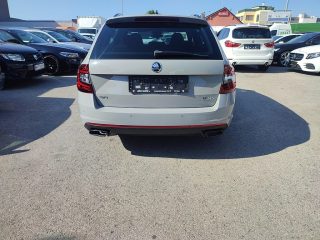 Skoda Octavia Combi RS 2,0 TDI 4x4 DSG *Digitales Cockpit*Navi*Alcantara*Canton*