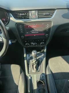 Skoda Octavia Combi RS 2,0 TDI 4x4 DSG *Digitales Cockpit*Navi*Alcantara*Canton*