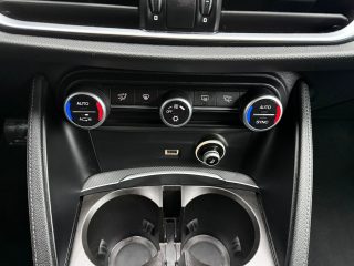 Alfa Romeo Stelvio Super 2,2 ATX AWD