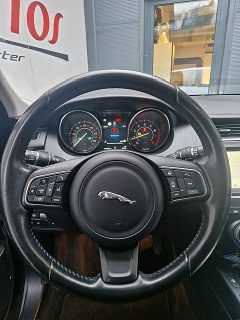 Jaguar E-Pace 2.0I4 P250 S AWD Aut. *Leder*Navi*RFKamera*