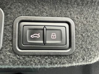 Audi A8 3,0 TDI clean Diesel lang quattro Tiptronic *Mega Voll*