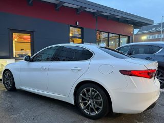 Alfa Romeo Giulia Super 2,2 180 AT RWD