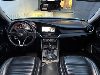 Alfa Romeo Giulia Super 2,2 180 AT RWD